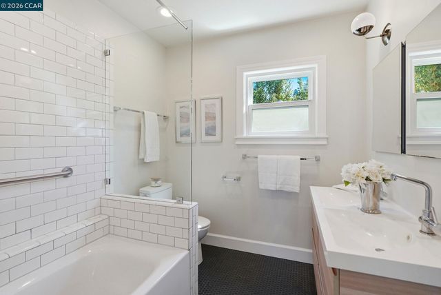 899 Arlington Ave., Berkeley, CA 94707