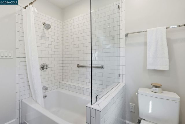 899 Arlington Ave., Berkeley, CA 94707