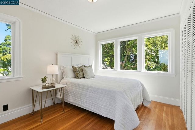 899 Arlington Ave., Berkeley, CA 94707