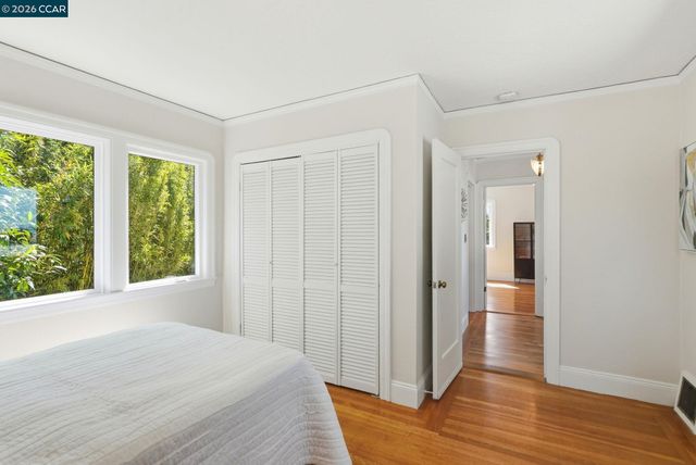 899 Arlington Ave., Berkeley, CA 94707