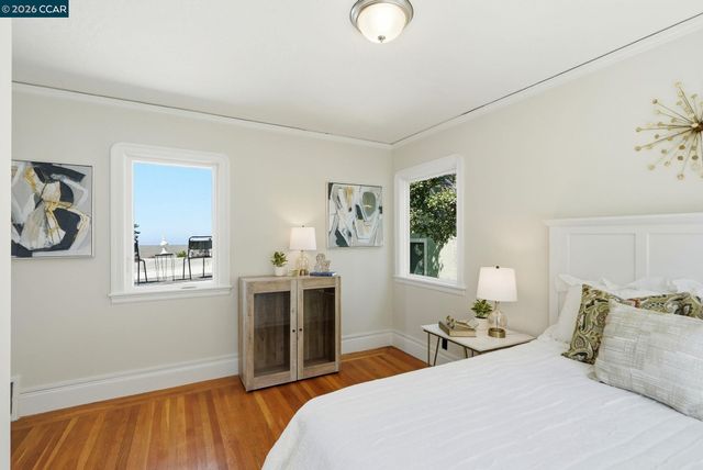 899 Arlington Ave., Berkeley, CA 94707