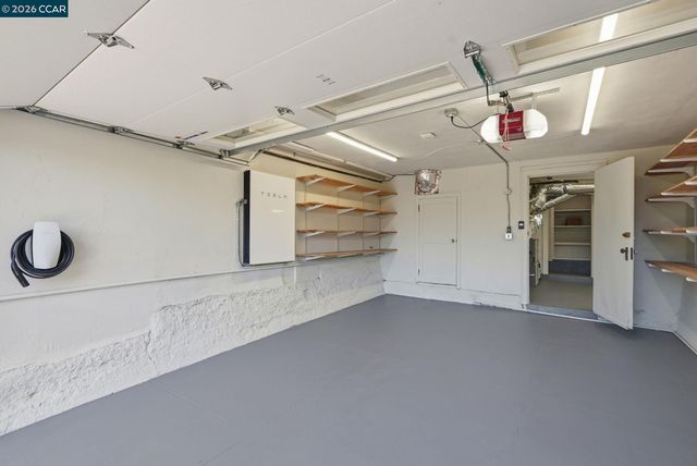 899 Arlington Ave., Berkeley, CA 94707