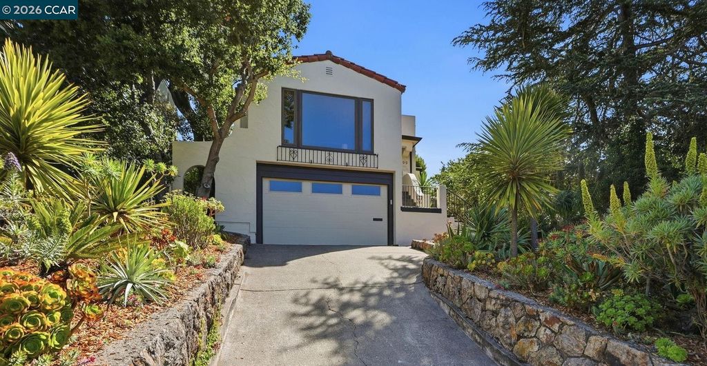 899 Arlington Ave., Berkeley, CA 94707