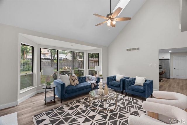 3003 Moon Flower Court, Florissant, MO 63031