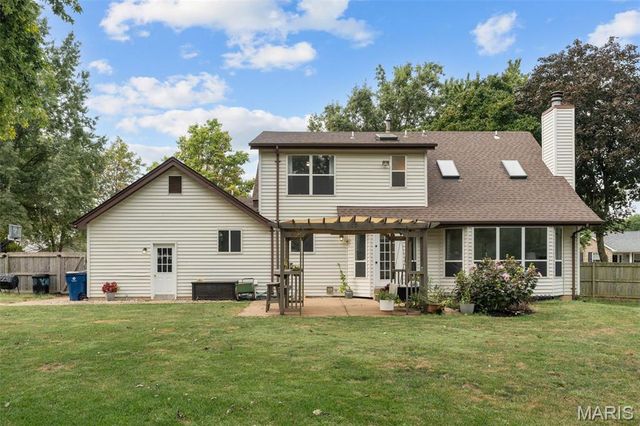 3003 Moon Flower Court, Florissant, MO 63031