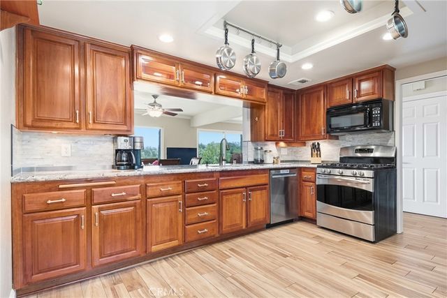 5536 E Vista Del Este, Anaheim, CA 92807