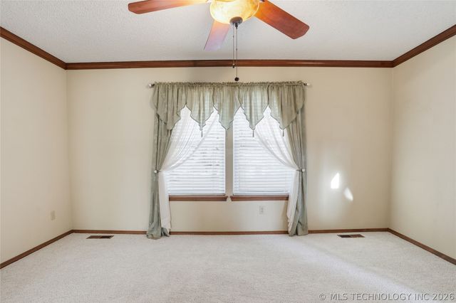 521 Pioneer Road, Sapulpa, OK 74066