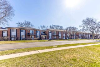 2407 E Brandenberry Court 2K, Arlington Heights, IL 60004