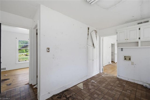5203 High Point Road, Greensboro, NC 27407