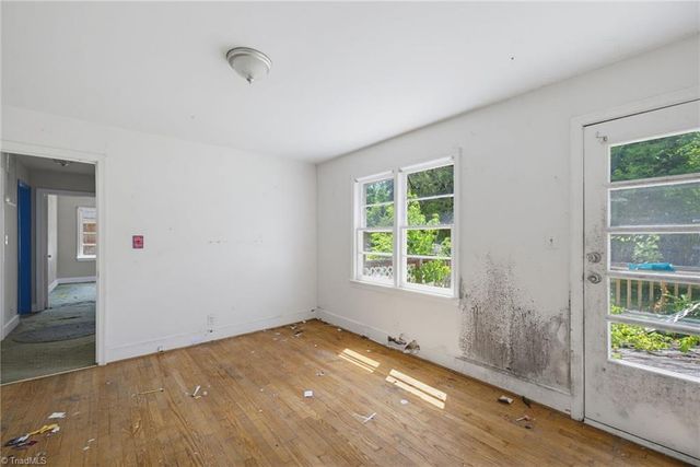 5203 High Point Road, Greensboro, NC 27407