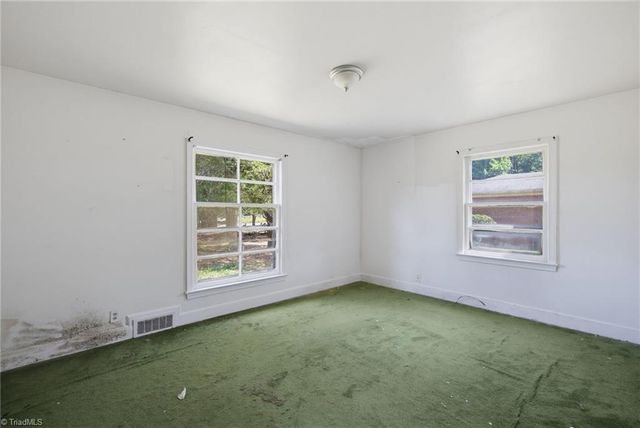 5203 High Point Road, Greensboro, NC 27407