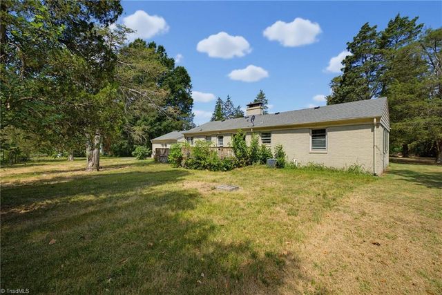 5203 High Point Road, Greensboro, NC 27407