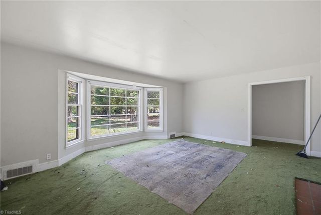 5203 High Point Road, Greensboro, NC 27407