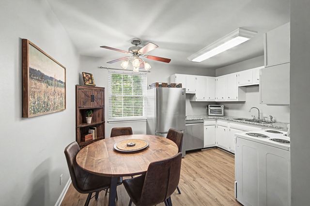 1100 W Main St Apt D5, Franklin, TN 37064