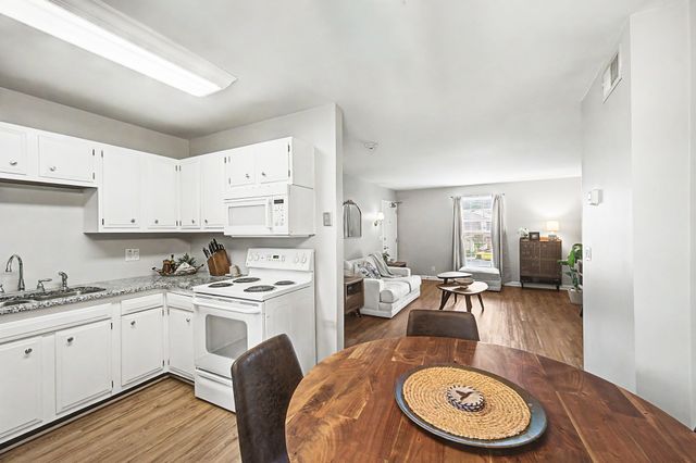 1100 W Main St Apt D5, Franklin, TN 37064