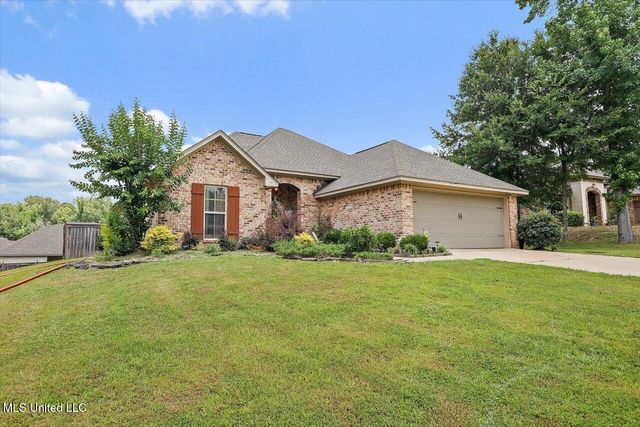 801 Ascham Court, Pearl, MS 39208