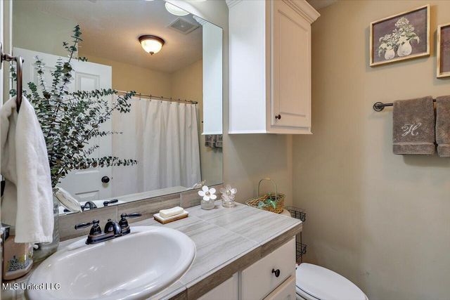801 Ascham Court, Pearl, MS 39208