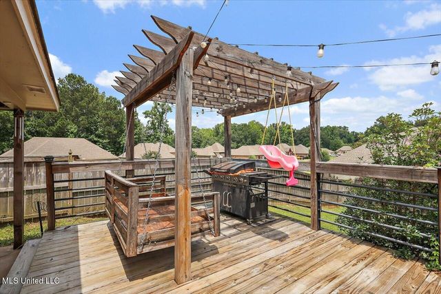 801 Ascham Court, Pearl, MS 39208