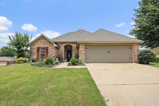 801 Ascham Court, Pearl, MS 39208