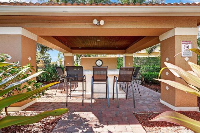 3643 NW Mediterranean Lane 103, Jensen Beach, FL 34957