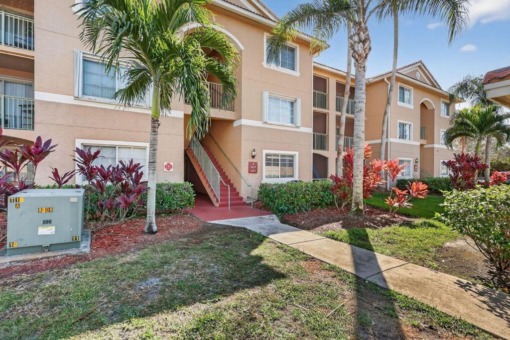 3643 NW Mediterranean Lane 103, Jensen Beach, FL 34957