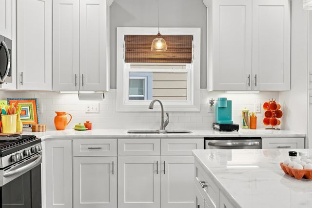 104 Marblehead Dr., Little River, SC 29566