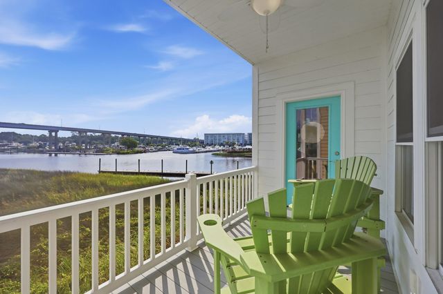104 Marblehead Dr., Little River, SC 29566