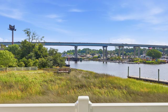 104 Marblehead Dr., Little River, SC 29566