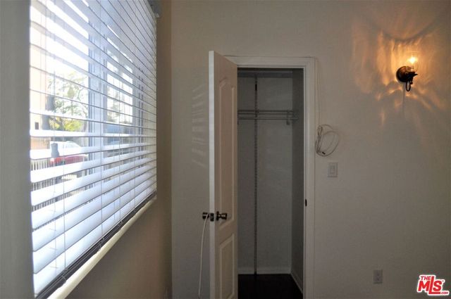 1816 S La Brea Avenue, Los Angeles, CA 90019