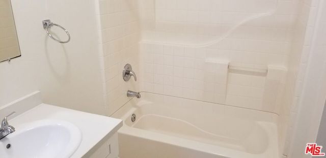 1816 S La Brea Avenue, Los Angeles, CA 90019