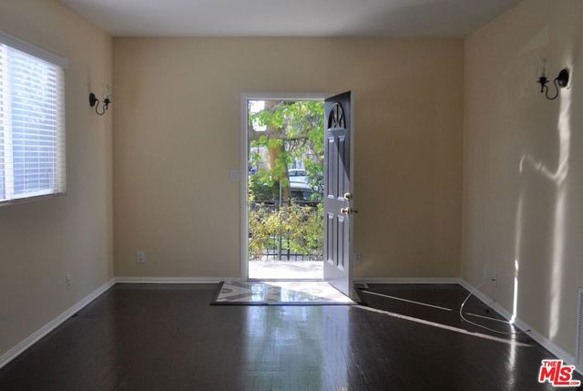 1816 S La Brea Avenue, Los Angeles, CA 90019