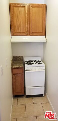 1816 S La Brea Avenue, Los Angeles, CA 90019