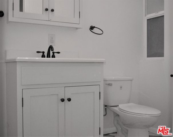 1816 S La Brea Avenue, Los Angeles, CA 90019