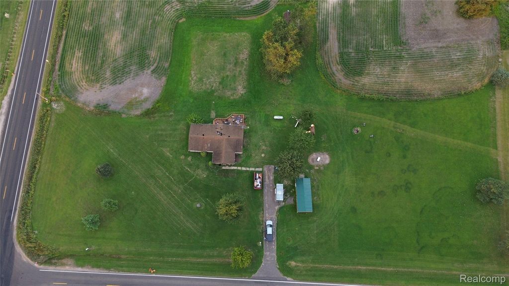 14670 Carleton West Road, Exeter Township, MI 48117