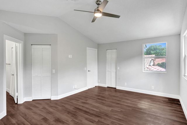 9821 NW 5th Place, Plantation, FL 33324