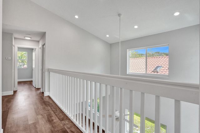 9821 NW 5th Place, Plantation, FL 33324