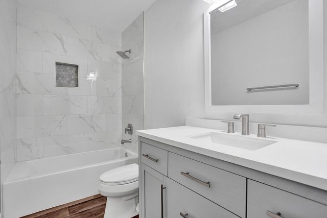 9821 NW 5th Place, Plantation, FL 33324