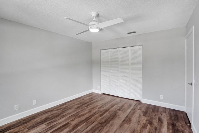 9821 NW 5th Place, Plantation, FL 33324