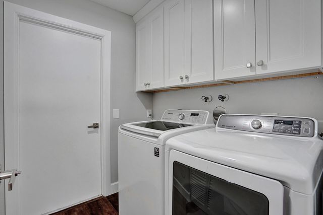 9821 NW 5th Place, Plantation, FL 33324