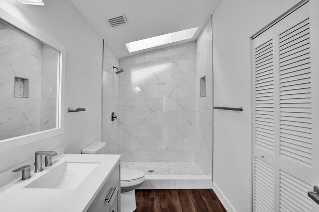 9821 NW 5th Place, Plantation, FL 33324