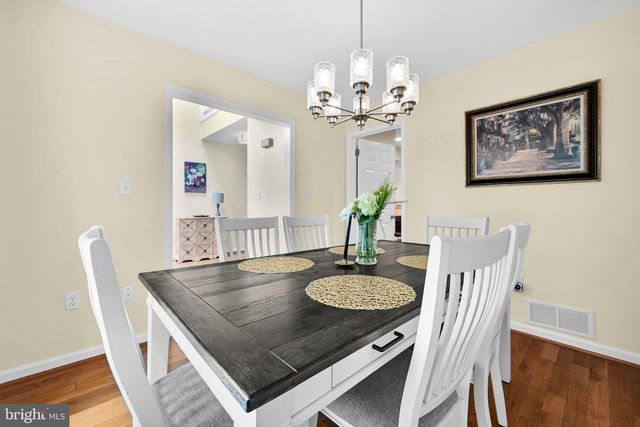 301 FOX RUN, Exton, PA 19341