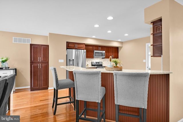 301 FOX RUN, Exton, PA 19341