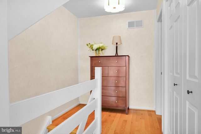 301 FOX RUN, Exton, PA 19341