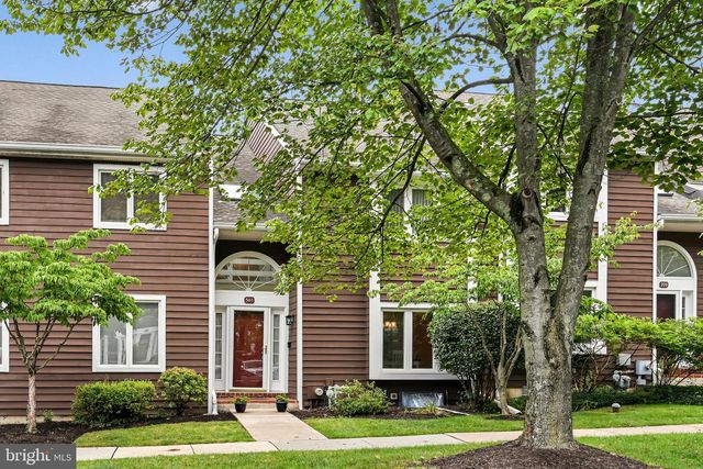 301 FOX RUN, Exton, PA 19341