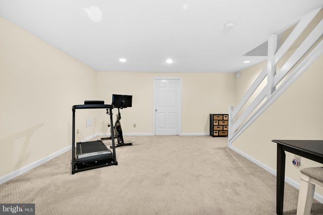 301 FOX RUN, Exton, PA 19341