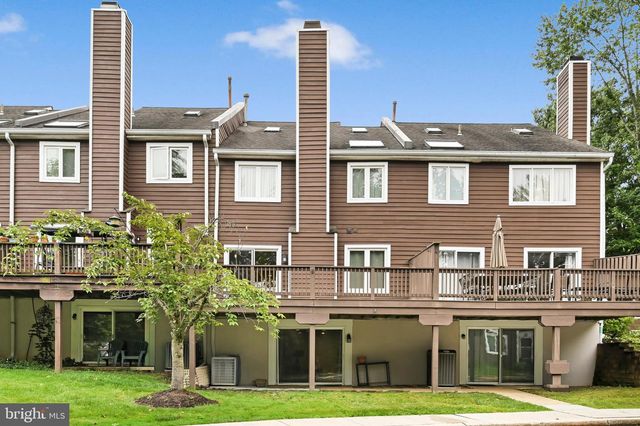 301 FOX RUN, Exton, PA 19341