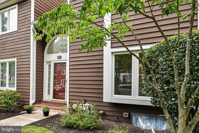 301 FOX RUN, Exton, PA 19341