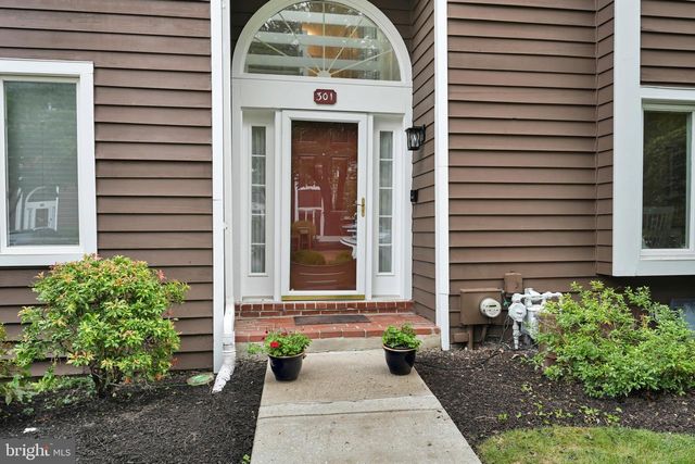 301 FOX RUN, Exton, PA 19341
