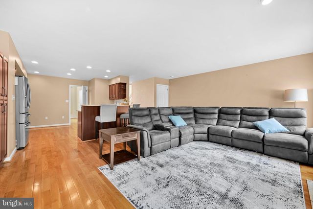 301 FOX RUN, Exton, PA 19341