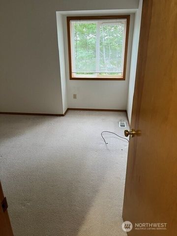 32021 SE 291 Street, Ravensdale, WA 98051